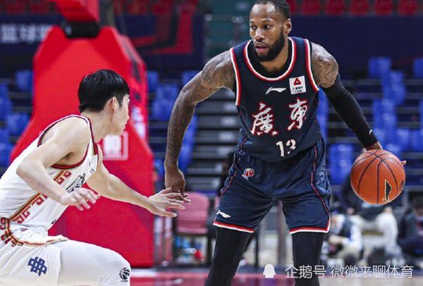 疯狂试爱三2浴室激情视频